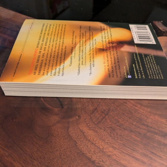 Books - The Tipping Point - Picture 3 of 4
